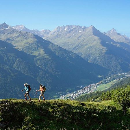 Apartment Arlberg By Interhome ซังคท์อันทอนอัมอาร์ลแบร์ก ภายนอก รูปภาพ